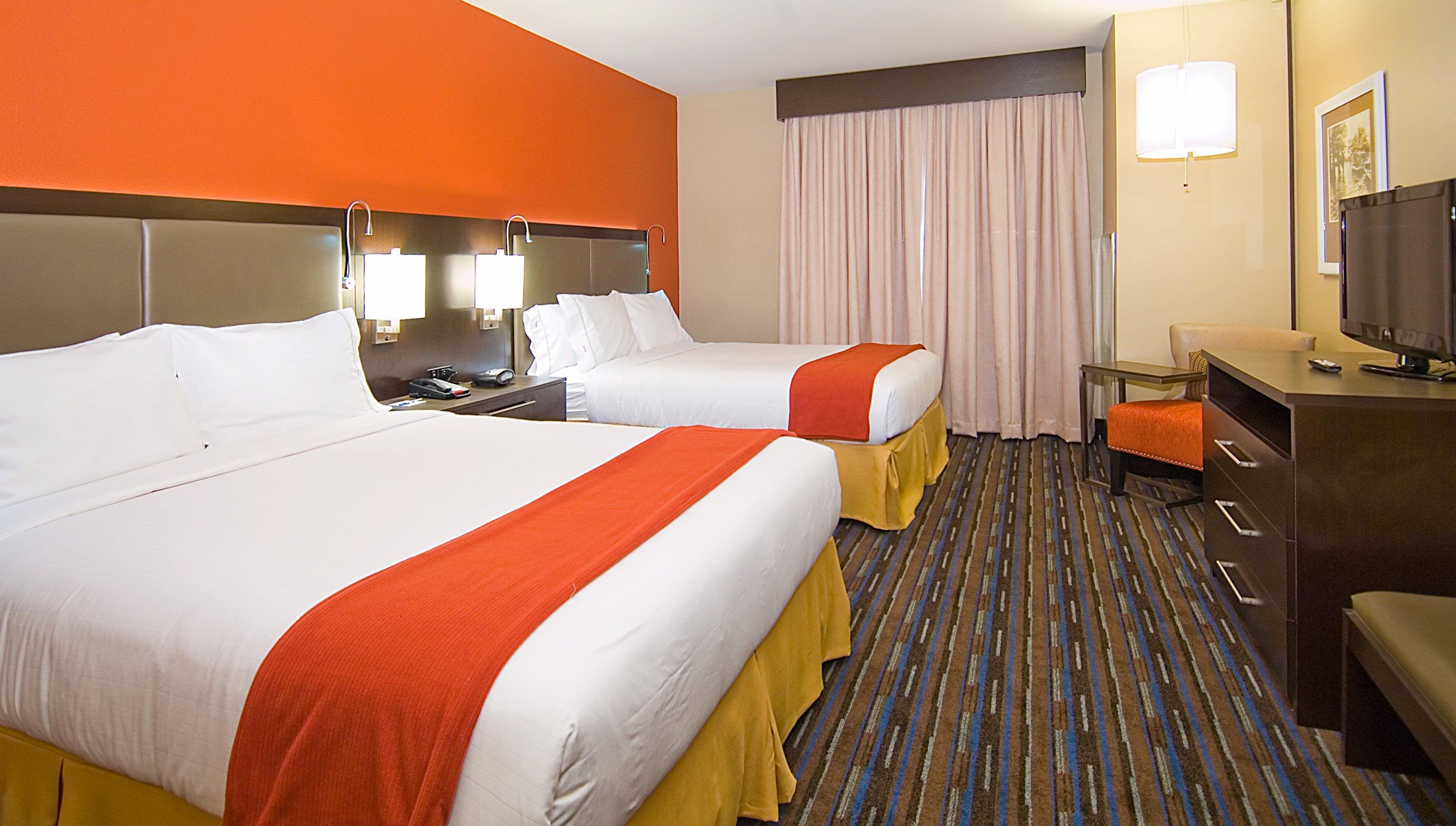 Hotel Express By Ihg Fulton