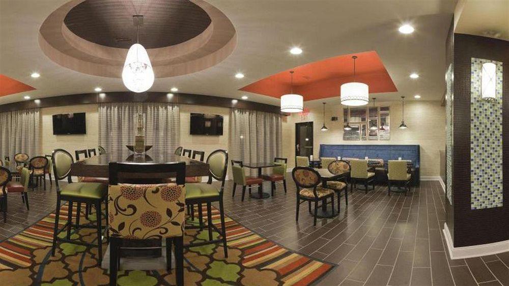 Express By Ihg Hotel Fulton
